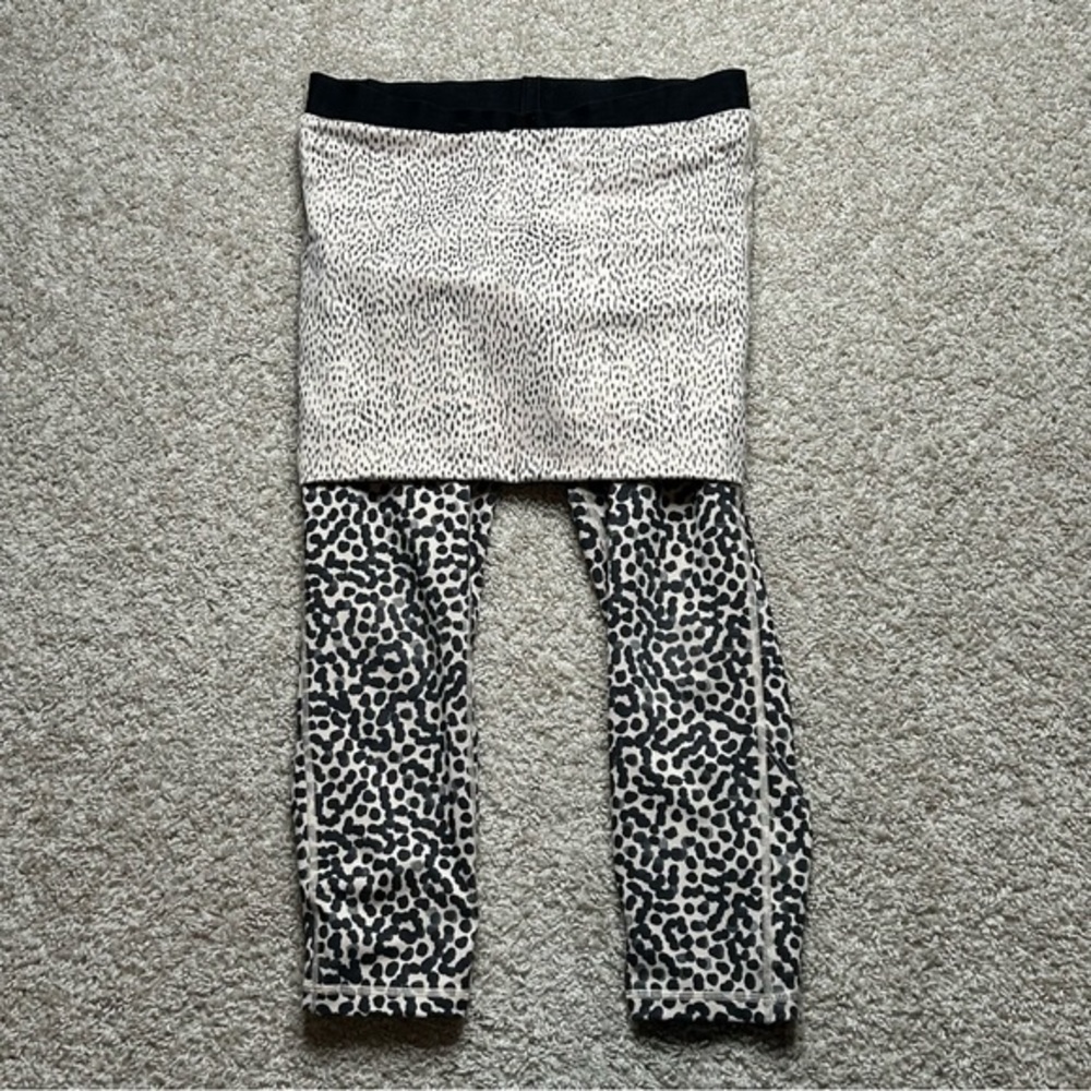 Lululemon Wunder Under Special Edition